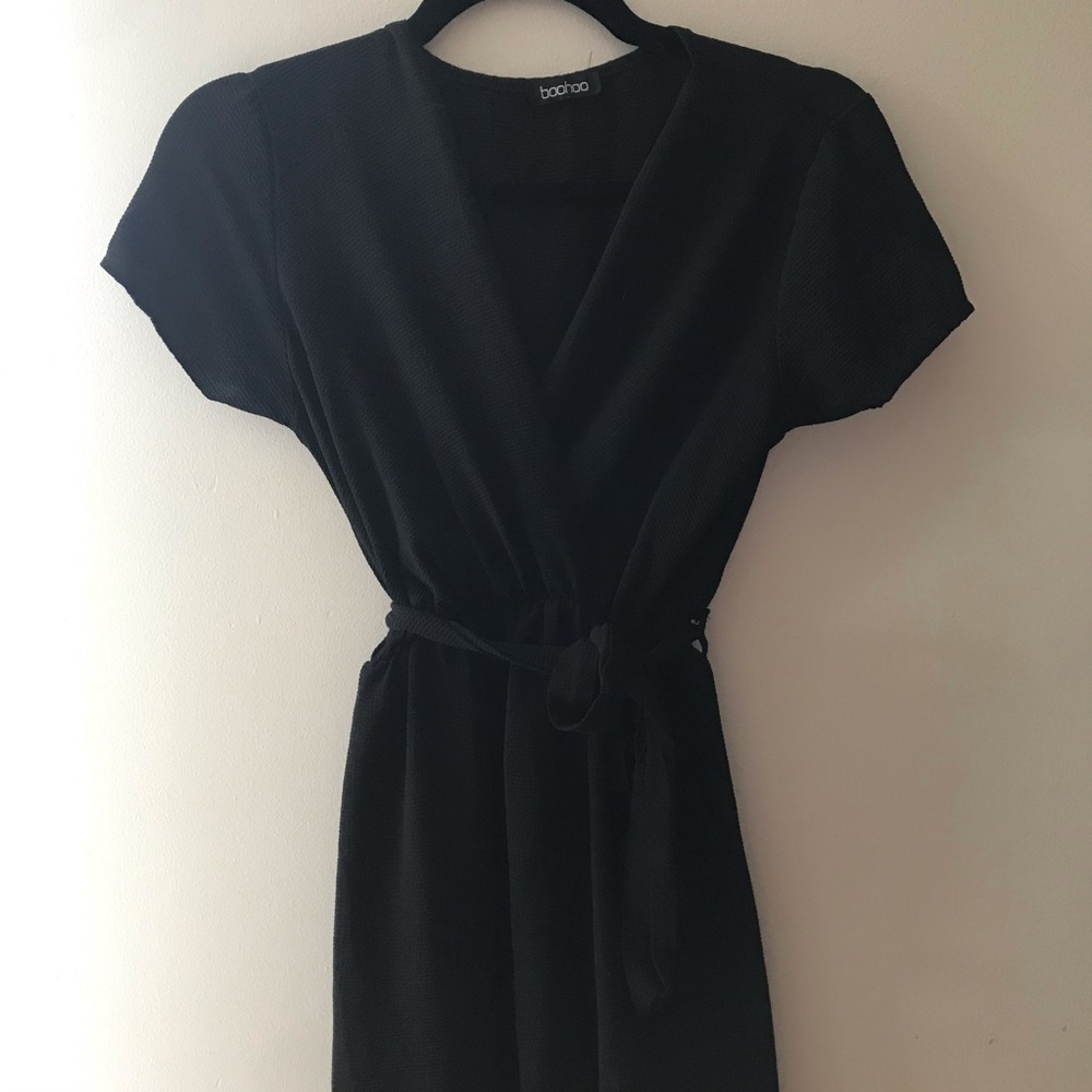 Boohoo black maxi dress